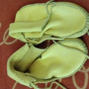Kids leather moccasins small